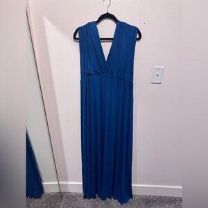 Blue V-Neck Maxi Dress - Classic Sleeveless Style